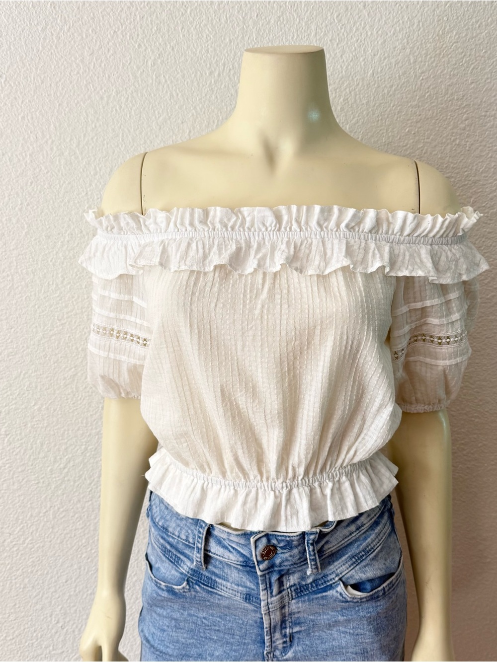 H&M Divided White Off The Shoulder Ruffle Crop Top XXS Boho Cottagecore Blouse